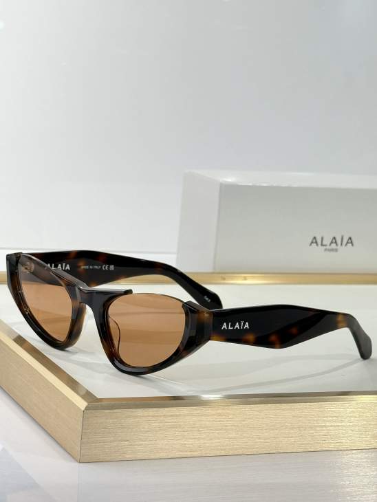 Picture of Amiri Sunglasses _SKUfw75332676fw